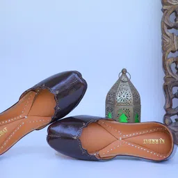 Kurrbat Cocoa Women Woven Design Leather Mojaris-image-81