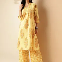 Vbuyz Women Floral Printed Pleated Pure Cotton Kurta with Palazzos-picture-38