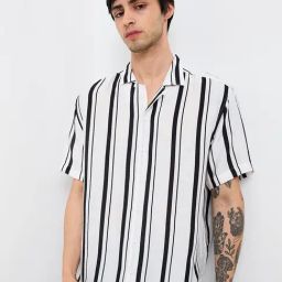 Spykar Men White Relaxed Fit Striped Half Sleeve Casual Shirt-image-1