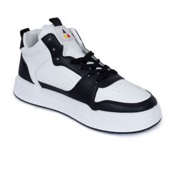 Colour Kicks Men Colourblocked Sneakers-image-58