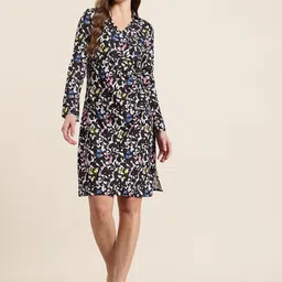 HERE&NOW Pleated Design Side Slit A-Line Dress-picture-4