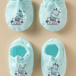 Simply Interlock Knit Mittens & Booties With Giraffe Print - Aqua Blue-15