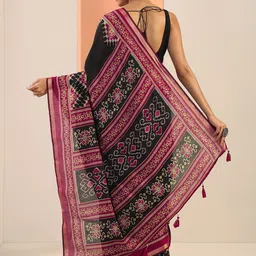 Libas Solid Zari Saree with Ethnic Motifs Printed border image 3