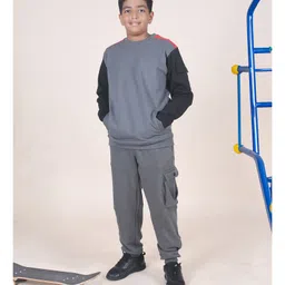 Kiddopanti Fleece Full Sleeves Pocket Detailed Cut & Sew Sweatshirt With Joggers Set - Dark Grey & Black-picture-37