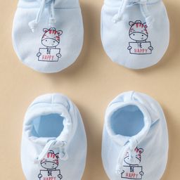 Simply Interlock Knit Mittens & Booties With Giraffe Print - Light Blue-14