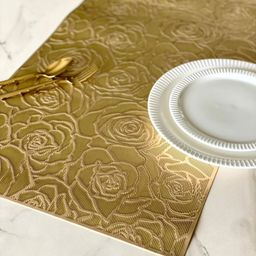 Mason Home Rosette Textured Rectangular Table Runner image 4