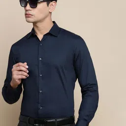 INVICTUS Men Standard Slim Fit Spread Collar Solid Cotton Formal Shirt-image-18