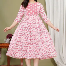 outfit 4 you Women Floral Printed Thread Work Anarkali Kurta-29