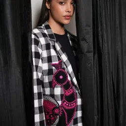 Swaroop by Swati Bhatia Checked Front Open Blazer image 4