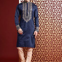 MANQ Floral Embroidered Mandarin Collar Sequins Straight Kurta-image-17
