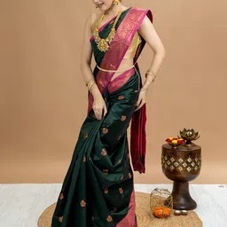 HELLA FASHIONS Ethnic Motifs Woven Design Zari Saree-picture-54