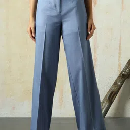High Star Women Relaxed Flared High-Rise Pleated Parallel Trousers-picture-12