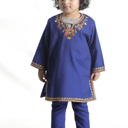 TJORI Girls Floral Embroidered Pure Woolen Straight Kurta Set-image-95