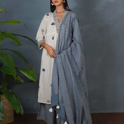Chidiyaa Striped Dupatta-picture-24