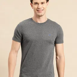 United Colors of Benetton Men Solid Round Neck T-shirt-picture-36