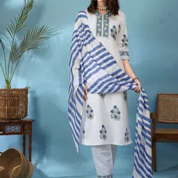 Anouk Women Floral Printed Regular Kurta with Trousers & With Dupatta-image-92