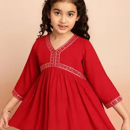 Ishti Embellished Embroidered Top-picture-14