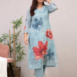 GoSriKi Floral Printed Straight Kurta with Trousers-image-18