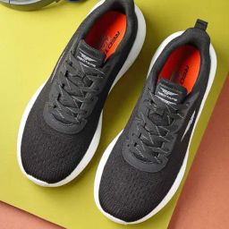 Red Tape Men's Core Black Running Shoes-image-61