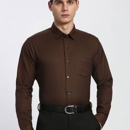 Peter England Elite Checked Spread Collar Pure Cotton Slim Fit Formal Shirt-picture-7