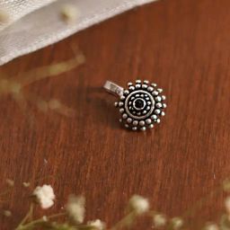 Teejh Ethnic Lalita Black Stone Floral Nosepin for Women-23