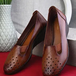 pelle albero Leather Work Wedge Sandals with Laser Cuts-image-35