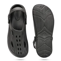 AfroJack Men Clogs image 2