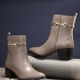 The Roadster Women Lifestyle Co Block-Heeled Chelsea Boots-image-31