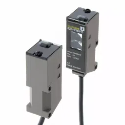 Omron E3S Photoelectric Sensor PNP/NPN Output Pre-Wired Through-Beam 30 m Sensing Distance, E3S-CT61 2M OMS-6