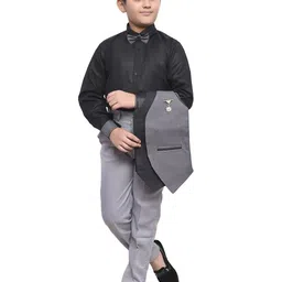 VALUE CREATION Boys 3 Piece Suits image 3