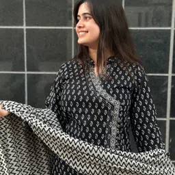 Anni Designer Ethnic Motifs Printed Mandarin Collar Straight Kurta With Trousers & Dupatta-picture-24