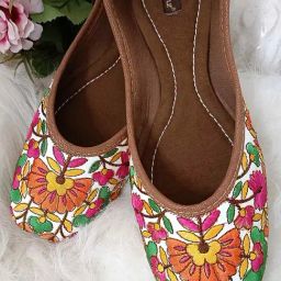 Desi Colour Women's Multicoloured Ethnic Juttis-image-30