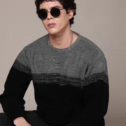 The Roadster Lifestyle Co. Men Colourblocked Pullover-picture-6