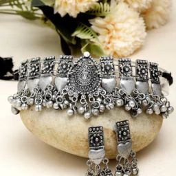 Moedbuille Ghungroo Studded Antique Filigree Design Oxidised Silver Plated Jewellery Set-image-41
