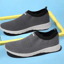 JQR Men Mesh Walking Non-Marking Shoes-14