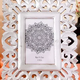 THREADVIBE LIVING Silver-Toned Textured Wooden Table Photo Frame-9