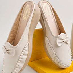 Shoetopia Bow Applique Detailed Colour Blocked Slip On Loafers - Cream-image-92
