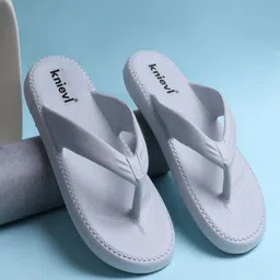 KNIEVL Men Striped Thong Flip-Flops-image-40