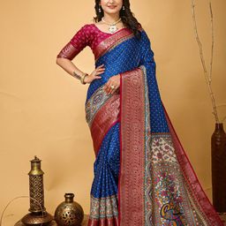 DIVASTRI Polka Dot Woven Design Printed Zari Saree-12