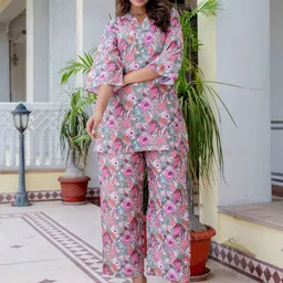 KALINI Women Floral Printed Regular Co-Ords Sets-picture-21
