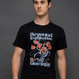 Giordano Black Slim Fit Floral Printed T-Shirt-image-18