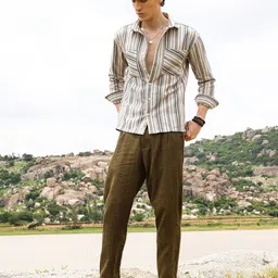 Campus Sutra Men Comfort Opaque Printed Casual Shirt-picture-23