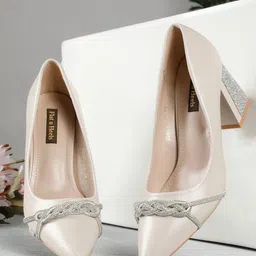 Flat n Heels Block Pumps with Bows-47