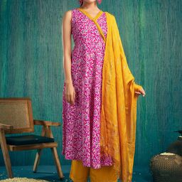 SKYLEE Women Floral Printed Kurta with Palazzo & Dupatta-39