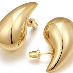 SZN Korean Teardrop Shaped Studs image 2