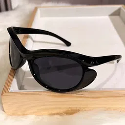 LULU & SKY Women Black Lens & Black Oval Sunglasses with-image-52
