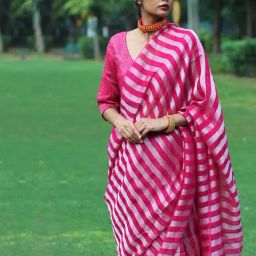 Chidiyaa Hibiscus Red Striped Handwoven Linen Saree-image-32