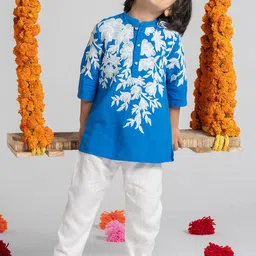 SPUNKIES Boys Floral Embroidered Straight Kurta with Pyjamas-image-9