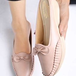 Shoetopia Bow Applique Detailed Colour Blocked Slip On Loafers - Peach-image-76