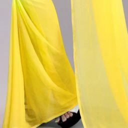 APNISHA Yellow & White Printed Saree With Unstitched Blouse image 4